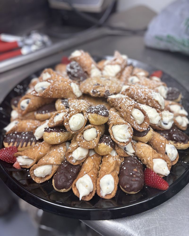 Cannoli platter